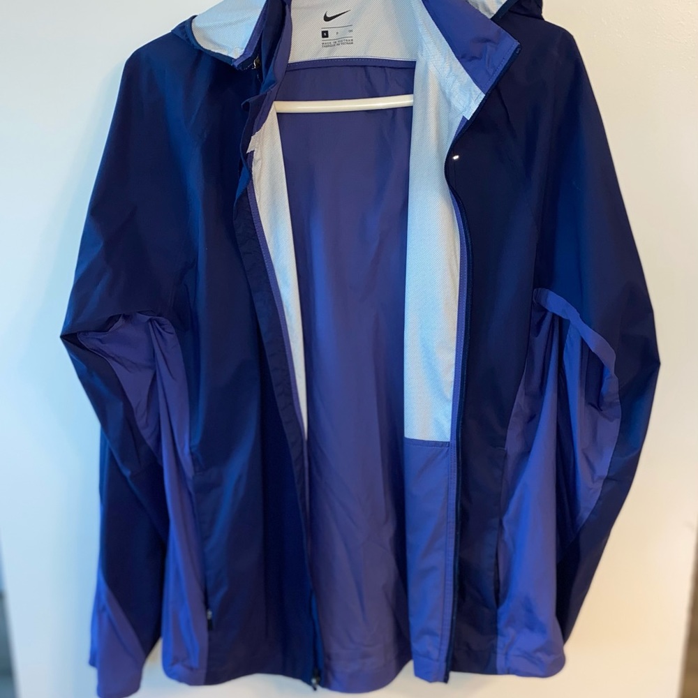 Women’s Nike Windbreaker